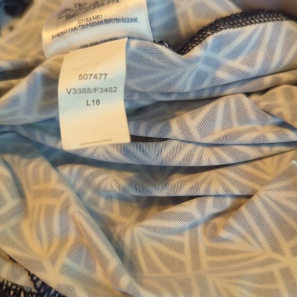 Lands End Tankini Top Womens 18W Blue White Geometic Padded Swimwear Beach - Picture 6 of 7